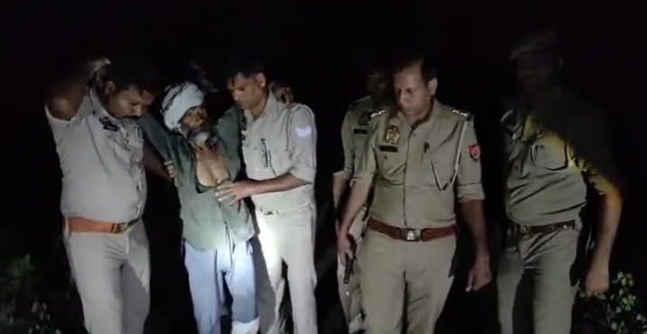 पुलिस ने करीब 12 घंटे के भीतर घेराबंदी कर आरोपी को मुठभेड़ के बाद गिरफ्तार कर लिया।