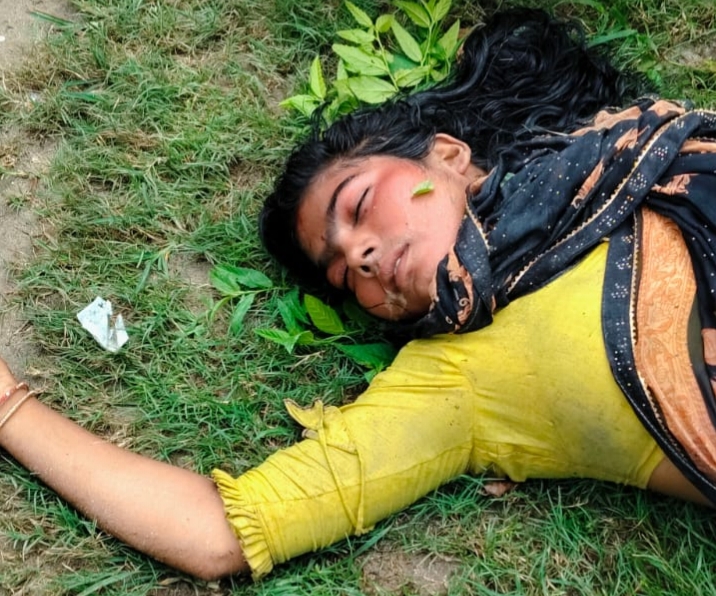 ढखेरवा पुल से शारदा नहर में कूदी महिला, मजदूर शमशाद ने बचाई जान